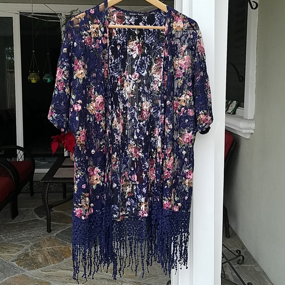 Sweet Rain Floral Lace Cardigan Size Medium